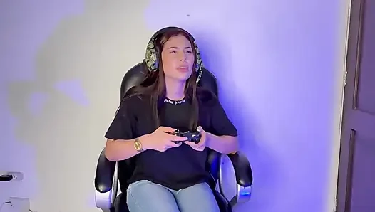I Wet My Jeans While Playing with My Friends