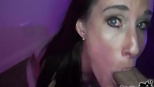 Pov arasında baştan çıkarıcı milf sofie marie dans ve emme çük