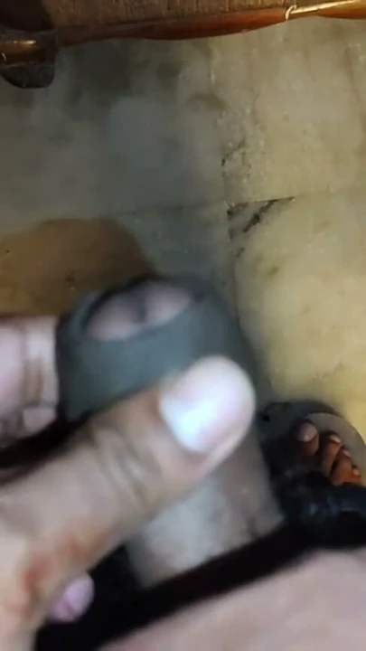 Kamwali kızlar yemek yaparken sikişmeye başladı | Bölüm 1