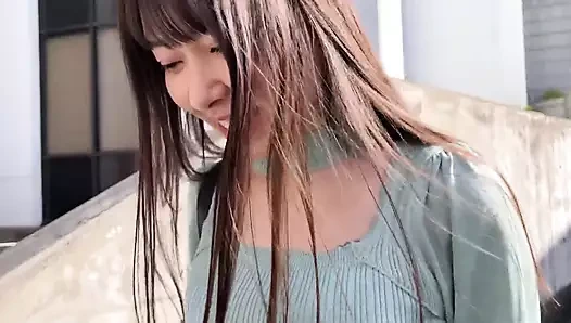 Misuzu, ağzına, vücuduna ve vajinasına döllanmış yamato nadeshiko tipi bir kız.