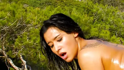 Süper busty ve çekici alman hatun seviyor yeme sıcak boşalmak