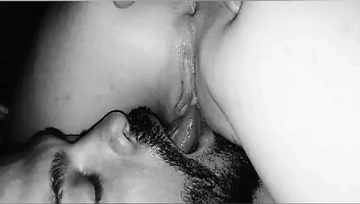 Çok zengin üvey erkek kardeşimle seks yapıyorum