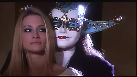 April, Aurora ve Olivia bu anal grup sekste emiyor ve sikişiyor