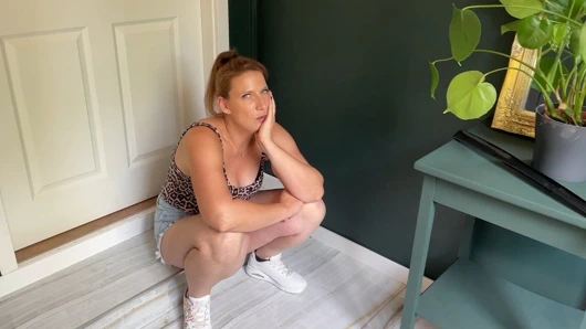 Neighbourhood help gets out of hand - sometimes there are advantages to forgetting your key!