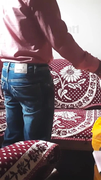 "Hintli ev hanımı bankk görevlisi tarafından sikiliyor - Hintçe seks hikayesi"