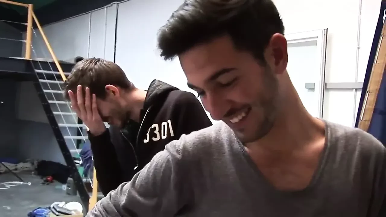 Thickest French dick stretches the cheeks