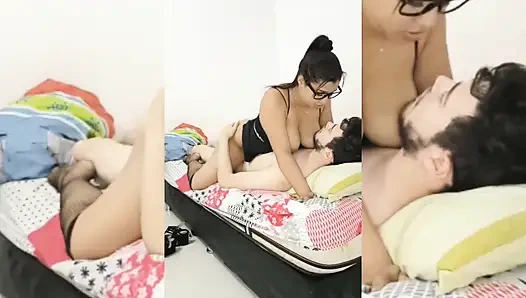 Seksi etek ve sutyen giyen seksi latin genç kızı sikiyor