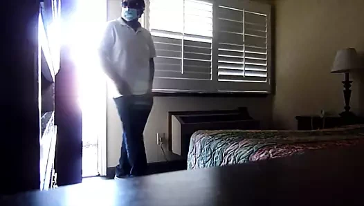 Otelde travesti yüze boşalma