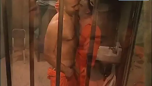 tüylü kaslı latino alır sikikleri hücre arkadaşı