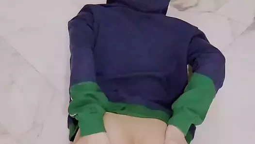 Twinks göt fışkırtıyor ve boşalıyor