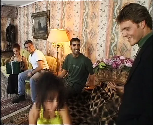 Мощный анальный удар для настоящей шлюшки в течке