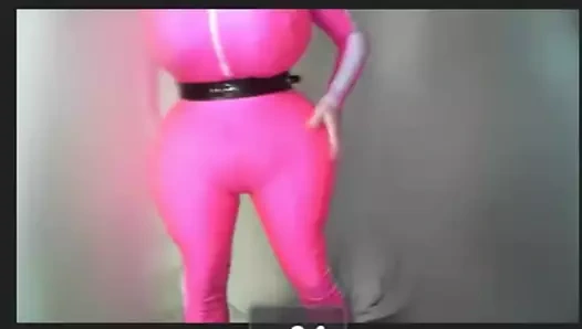 Candi'nin daha iyi hamlelere ihtiyacı var