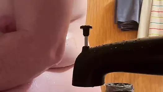 Cherish Williams duş zamanı