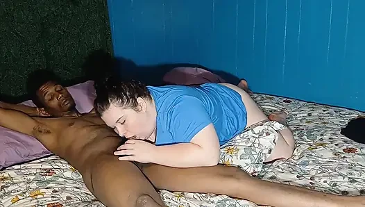 Döl yiyen o yarağa şaplak atıyor gırtlağına kadar alıyor kraliçe lynn