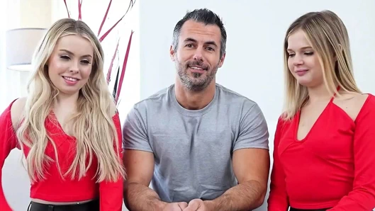 Çılgın ateşli üvey kız kardeşler Coco Lovelock ve Haley Spades aynı anda hamile kalmak istiyor - teamskeet