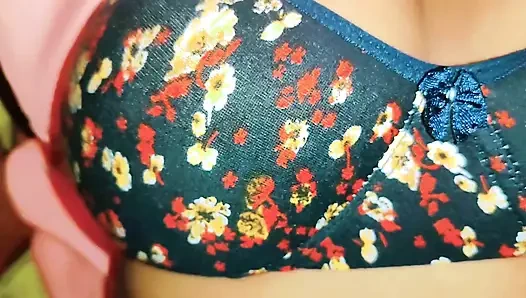 Hintli evli kadın seks yapıyor