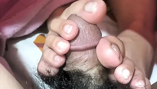 Çarşafların altında bu pinay'ın yetenekli parmakları var - 01