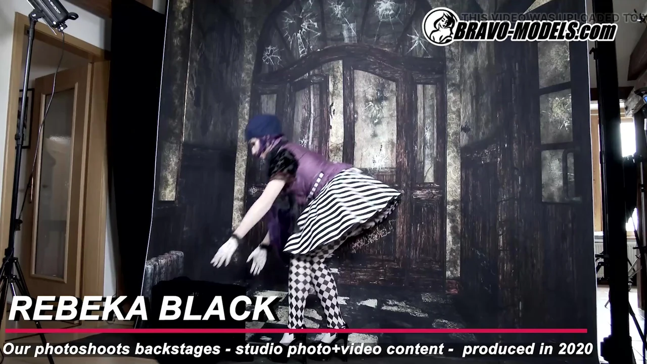 386-Backstage photoshoot Rebeka Black – Adult
