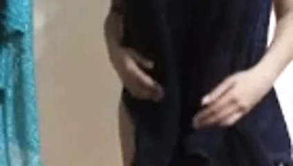 Kıllı Hintli kadın streaptese