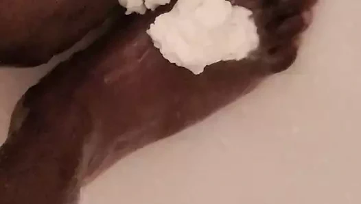 Ayaklarıma krem ​​şanti