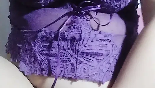 Bir dansçı kendini gösteriyor