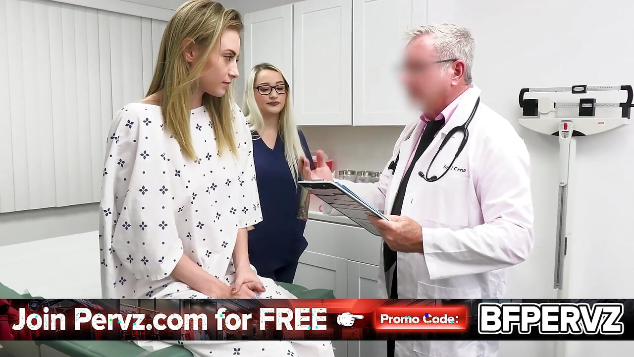 Sapık doktor ve büyük memeli hemşiresi ateşli hastasına amını nasıl sıcak tutacaklarını öğretiyor