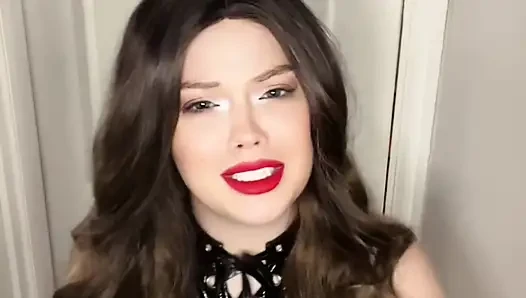 Orta yaşlı seksi kadın bisikletçi grup oyunuyla sikiş arkadaşını aldatıyor