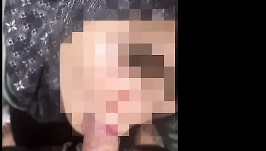 Yüksek sesle emiyor
