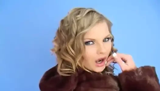 The inanılmaz terra beyaz solo ve çıplak baştan çıkaran onu adam