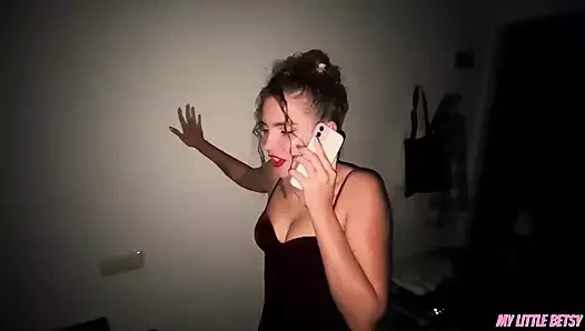 Seksi oda arkadaşım onu sikip ağzına boşalmamı seviyor - tüm dölümü yut