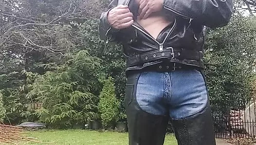 Deri baba bir puro keyfi