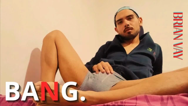 Genç Arjantinli model porno aktörü olmak için mastürbasyon yapıyor