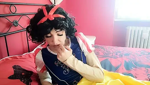 güzel Pamuk Prenses gerçekten çok kaba ve kaba konuşur
