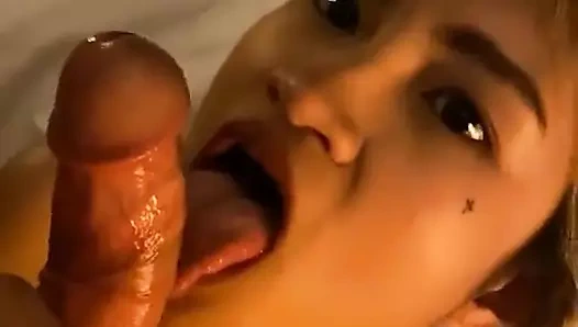 Delia Sugar komşumu emiyor (9:16)