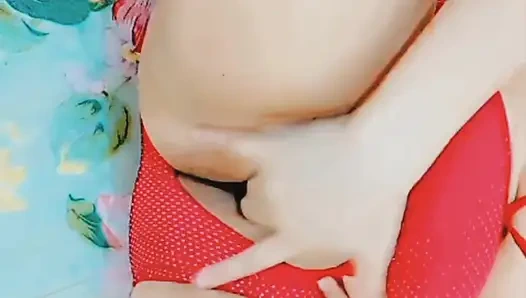 İri göğüslü Pakistanlı yenge yeni yaramaz yengeyi sikiyor (Hintçe ses kaydı)