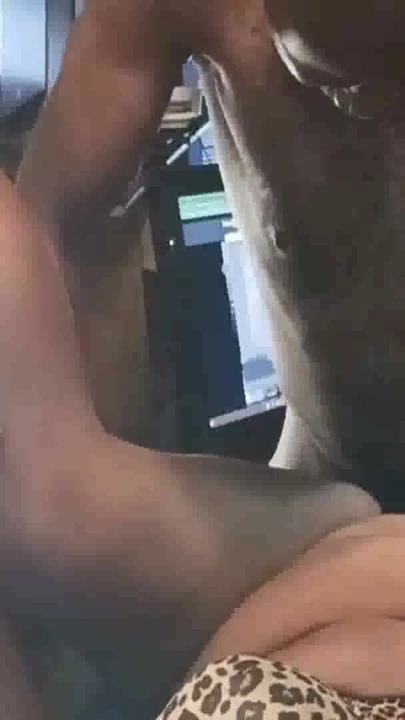 Pumping boşalmak içine bbw abanoz milf | Klip 1