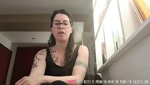 Vends-ta-culotte - Fransız dominatrix'in itaatkar adam için sert mastürbasyon talimatları