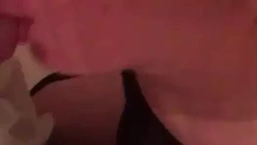 Emily işemek sürtük pt. 4