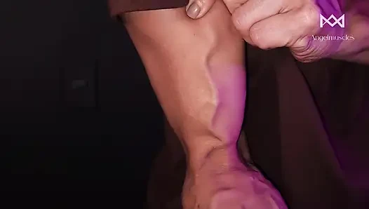 Bakış açısı: Damarlı kollarıma teslim oldu