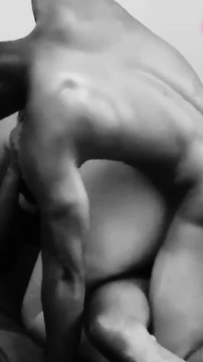 Cuckold Slowmotion - İki Esmer BBC ile Üçlü Yaparken Aldatan Karı | Bölüm 1