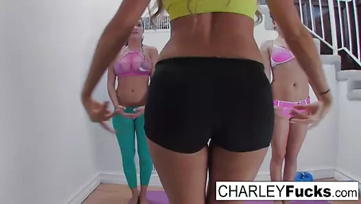 Charley kovalamak, londra keyes ve samantha aziz darbe