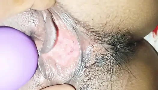 Sezon 144 Bengalli yenge erkek arkadaşıyla sikişiyor ve ağzına yarak suyu düşürüyor