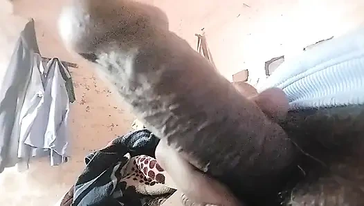 Yarağım çok sert ve uzun