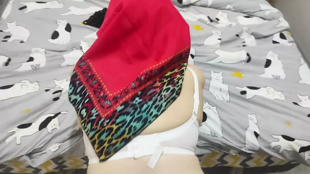 Kocasini Aldatan Turbanli Domalmis Vurduruyor Turkish Milf Turkish Hijab