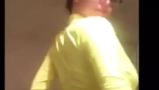 18 yaşındaki büyük memeler