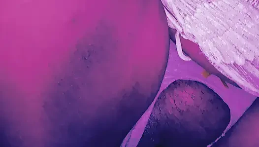 Üvey annemin külotunu yırtıp güzel amına, kıllı amına ve büyük göğüslerine çok boşaldım