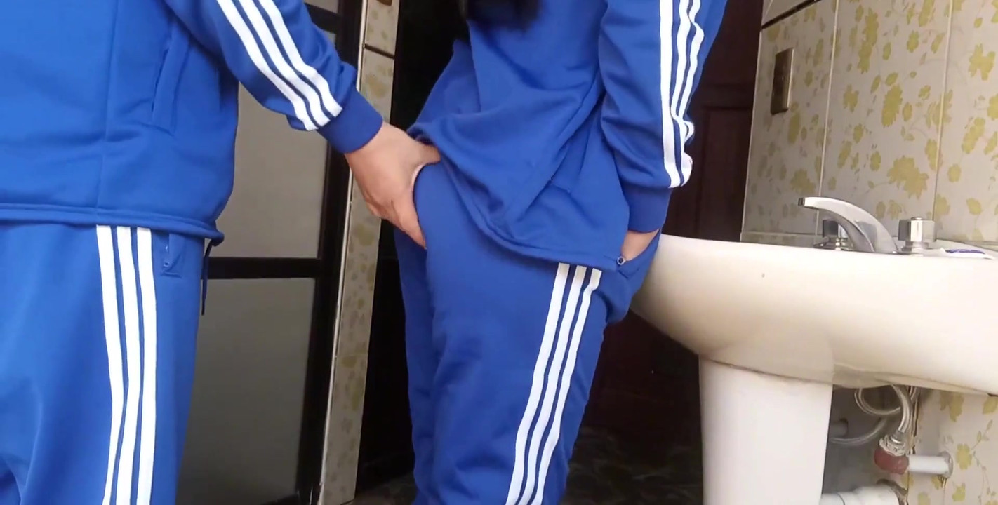 Recording a in a Quickie in the College Bathroom