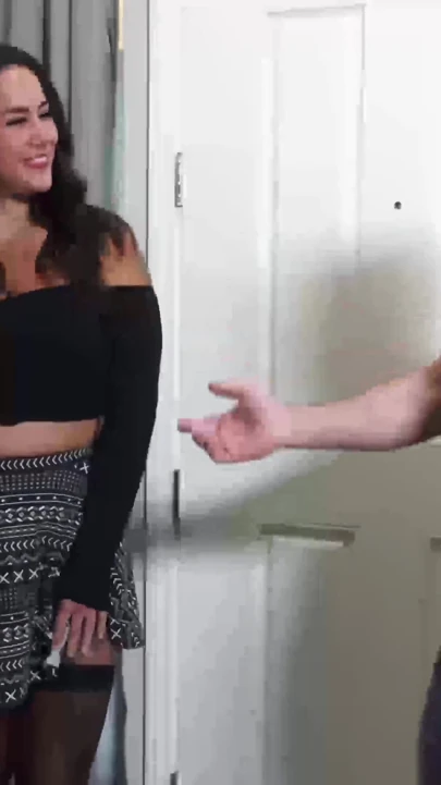 Pornstarplatinum - lezbiyen seksi Vanessa dövmeli büyük memeli Bayan Demeanor'ı sikiyor