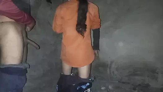 Bhabhi ki chudai who works in college canteen