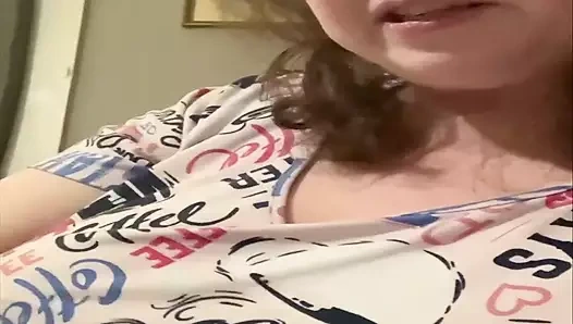 Senin için döllerime, sidik, tükürüğüme, kirli çoraplarıma ve kullanılmış külotlarıma tap